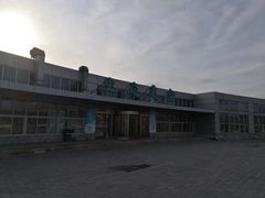 -红栌温泉山庄生态美食餐厅