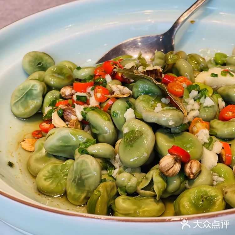 品尝精致的淮扬菜