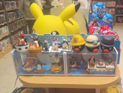 -卡通派潮品玩具折扣仓(青岛新城吾悦广场店)