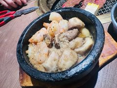 橄榄油蘑菇虾仁-虎丸烧肉(世纪汇店)