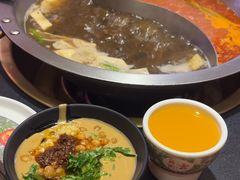 -沸炉重庆老火锅(军事博物馆店)