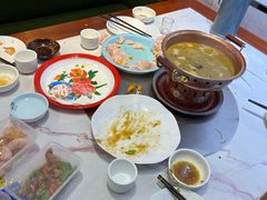 -雪乡人家东北菜·铁锅炖一切(高斯路店)