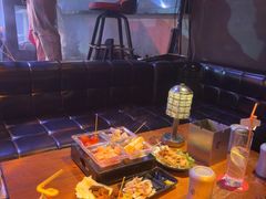 -喜鹊音乐酒馆(西街店)