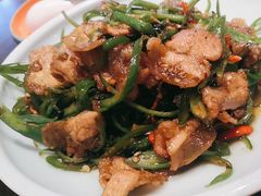 -川流不息·地道川菜·小龙虾(松东路店)