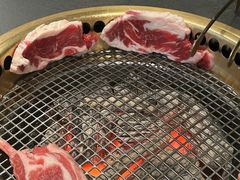 -铭牛烧肉·和牛海鲜自助(高新月牙湖店)