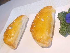 叉烧酥-申粤轩酒楼·三十年粤菜经典(丁香花园店)