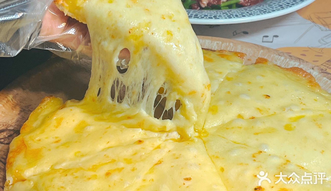 给大家找到了看世界杯的宝藏无国界料理餐厅