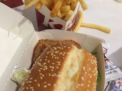 -肯德基(凯德国贸店)