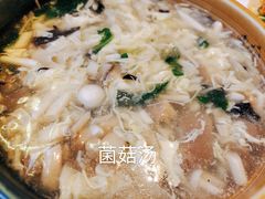 -闯关东东北农家菜(崂山石老人店)