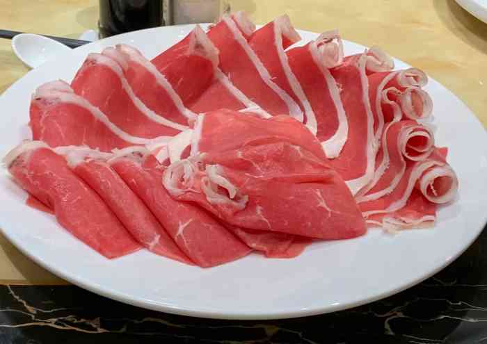 清真军邺·金富苑肥牛城(海湖新区精品店)-"今天和家人过来吃饭,进门