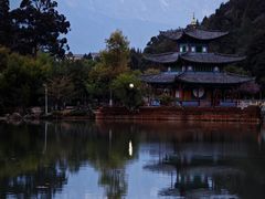 -黑龙潭公园
