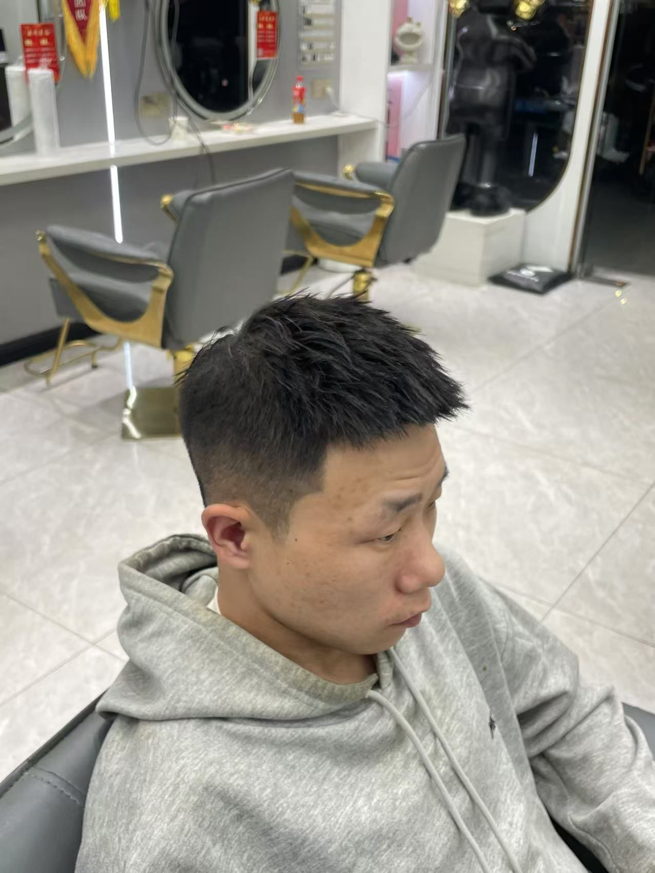 飞机头男士发型