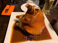烤猪肘-Husi Bierhaus