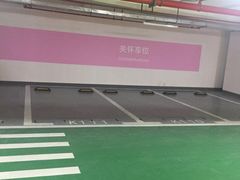 -龙湖虹桥天街-停车场