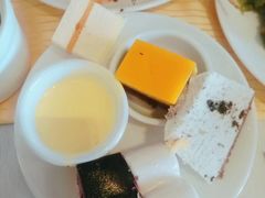 -荣誉国际酒店-云顶旋转餐厅