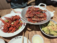 -叶派龙虾•招牌香辣蟹·海鲜(中海国际店)