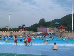 -汤山欢乐水世界