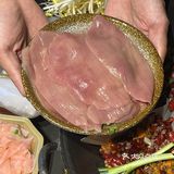 一边吃火锅，一边撸猫是种什么体验！