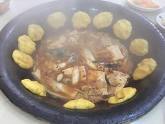 -三江鱼东北特色铁锅炖(骆驼店)