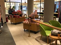 -星巴克臻选(北京银泰店)