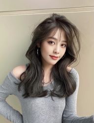 -变画·发型STUDIO