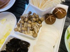 -大渔小鲜火锅店
