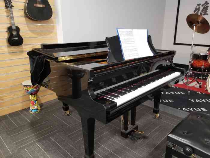 雅乐琴行(诚毅学院店)-"高中的时候学过一点架子鼓,这次来体验感觉.