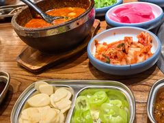 -明洞阿姨·韩式酱蟹烤肉·创意料理(三元桥店)