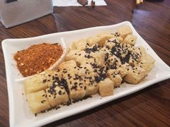 -罗小虎油炸串串