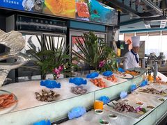 自助取餐区-云顶旋转自助景观餐厅