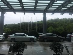 -上海佘山世茂艾美酒店