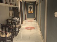 -莱蔻·圣灸堂·推拿艾灸(天山店)