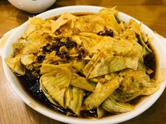 -三鞭一花·独一处·元英砂锅(海光寺店)