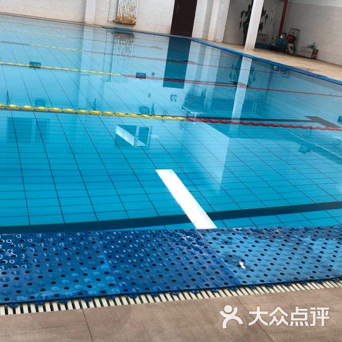 斯达特游泳健身