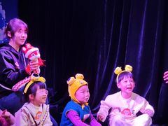 -猴有戏教育戏剧·音乐剧·主持口才·演讲朗诵辩论(环球港华师大校区)