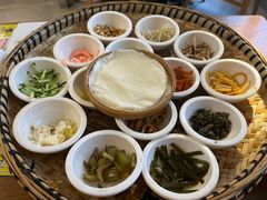 -包整·丝娃娃(一览甲秀楼风景店)