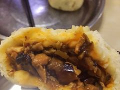 麻辣香菇鸡丁包-老陶包子铺(南大西南村店)
