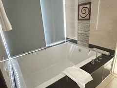 -三亚亚龙湾雅高铂尔曼别墅度假酒店