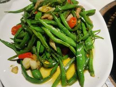 钵钵豆角-蛙蛙叫干锅年代(簋街总店)