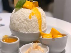 芒果雪冰-Cheevit Cheeva(Sirimangkalajarn)