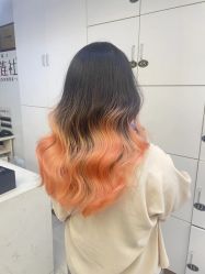 -镁连社·美联社
