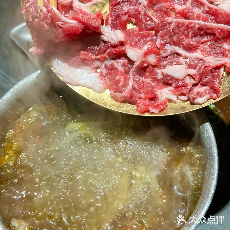 大连首家自选粥底火锅,鲜货自由局太香了