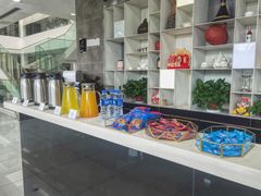 -上海宝宁宝马4S店
