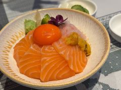 三文鱼甜虾海胆饭-和牛食堂•BISTRO(广州首店)