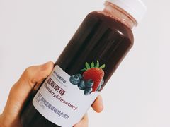 NFC鲜榨蓝莓草莓混合果汁-瑞幸咖啡(人民路店)
