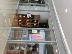 -新华文创·光的空间