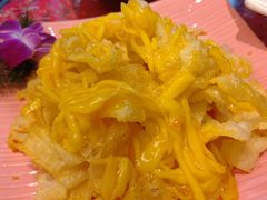 -月亮眼花园餐厅书吧酒吧