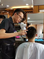 -水灵珑美容造型中心