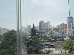 -包整·丝娃娃(甲秀楼景观店)