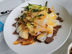 凉皮拌牛肉-旺顺阁鱼头泡饼(小红门店)
